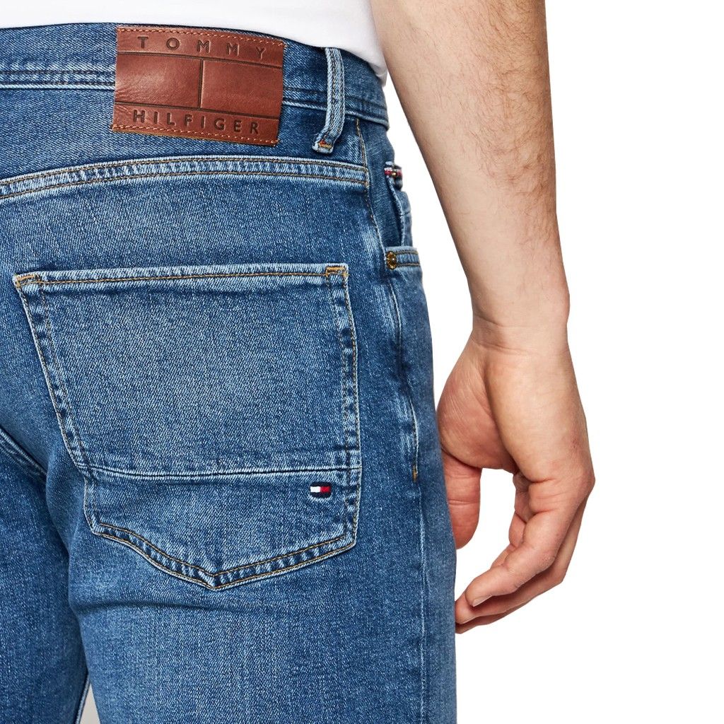 Tommy Hilfiger